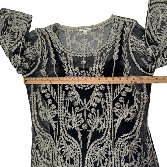 Ultra Pink Black and Cream Gold Sheer Embroidered 3/4 Sleeve Tank Blouse Large - Picture 9 of 11